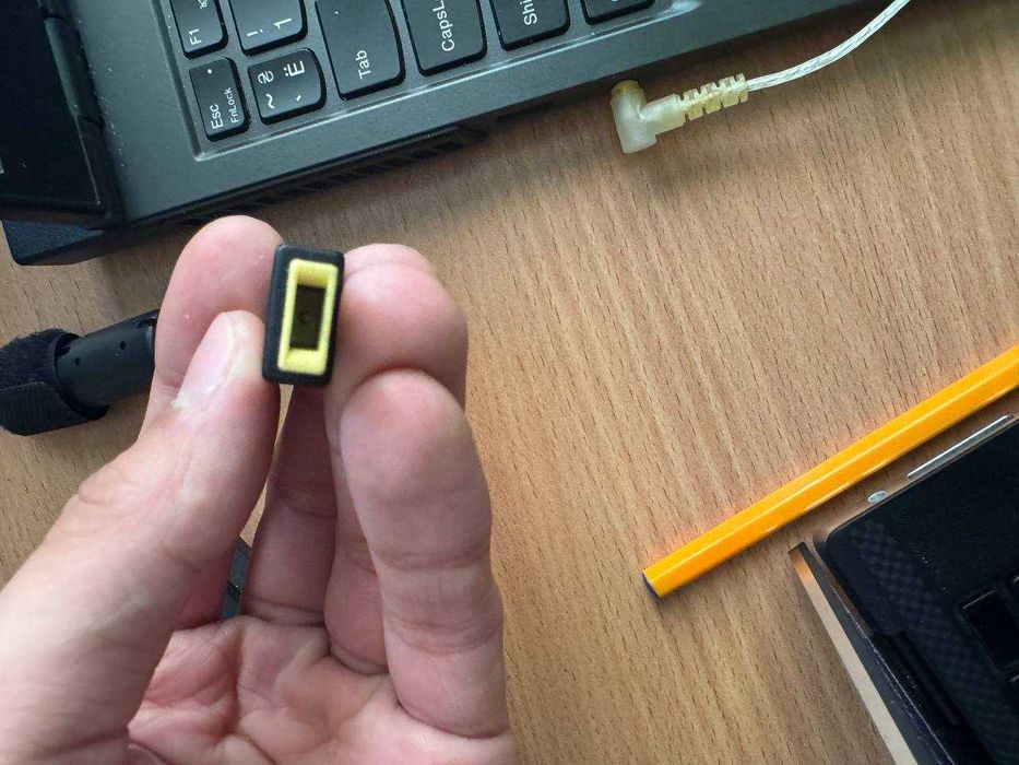Блок живлення для ігрових ноубуків Lenovo