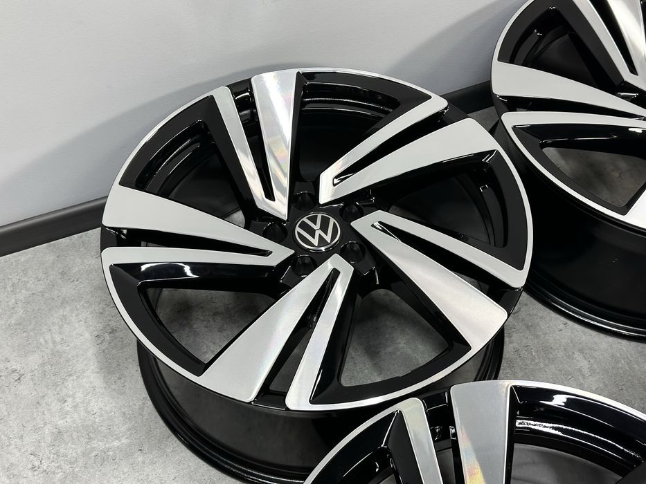 Нові оригінальні диски Volkswagen Touareg R-Line Nevada 5x112 R20