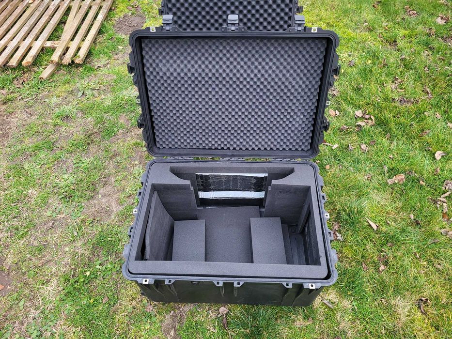 Wojskowa skrzynia transportowa Peli 1660 // FAKTURA