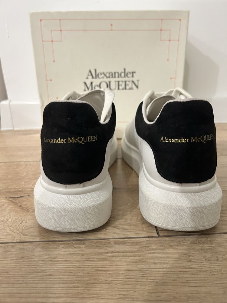 Alexander McQueen 41 sneakersy unisex