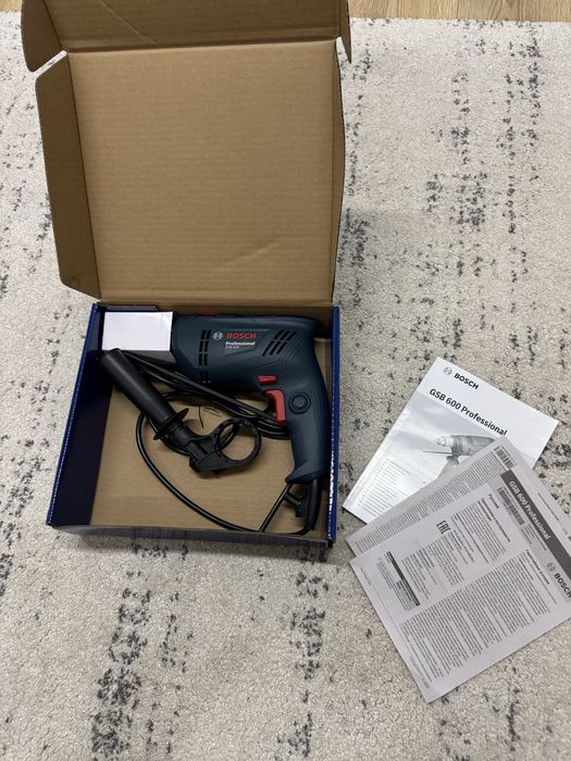 Дрель ударний Bosch Professional GSB 600
