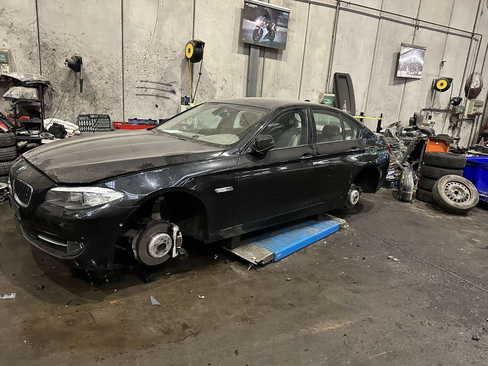 Bmw f10 530d розборка