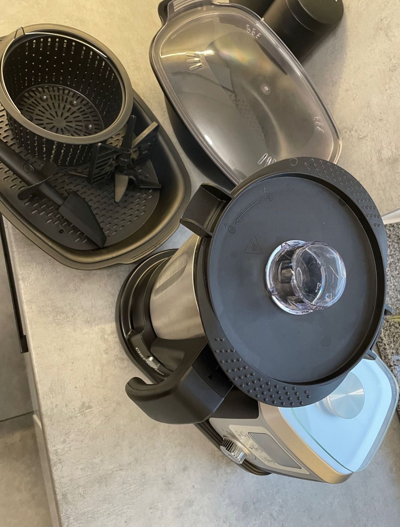 Wielofunkcyjne robot kuchenny
