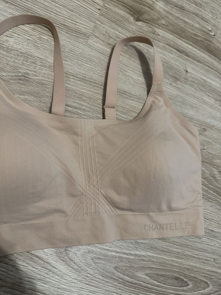 Бюстгальтер із м'якою чашкою smooth comfort chantelle р.l