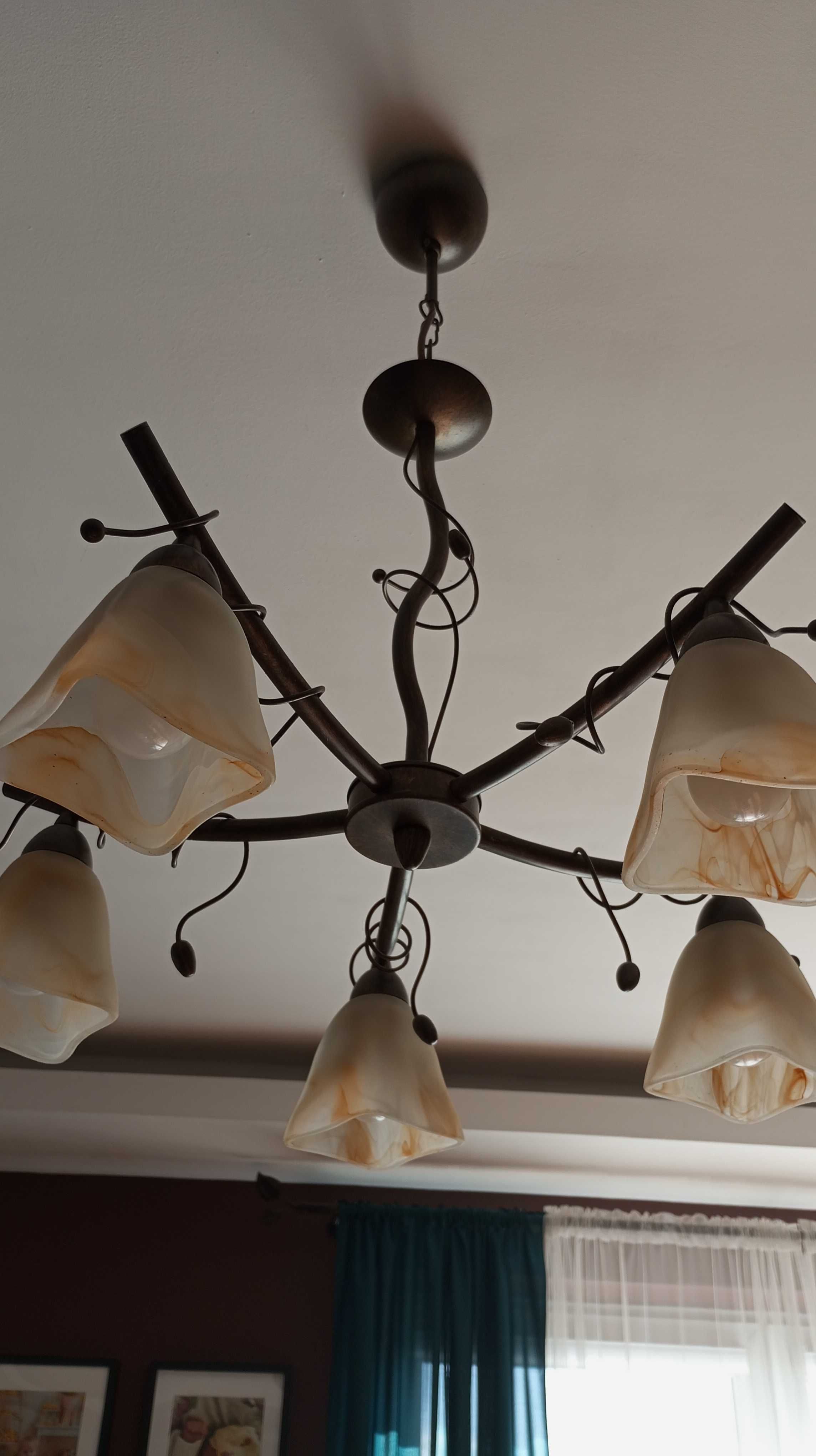 Lampy do salonu, pokoju