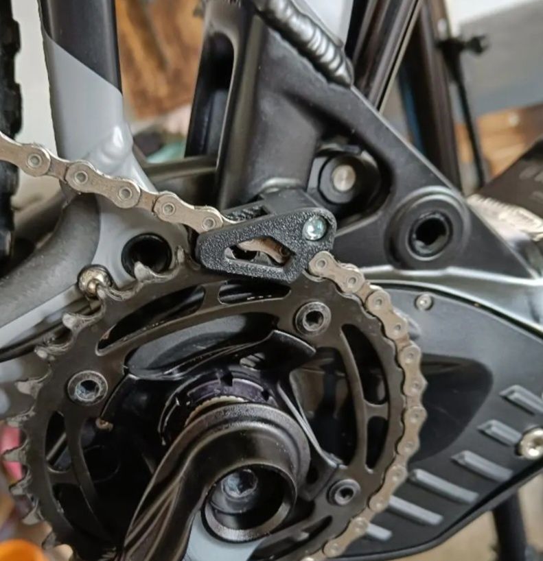Mondraker, Chain-Guide / Guia de corrente (Chaser/Crafty)