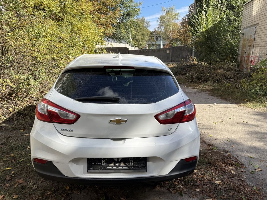 Продам  chevrolet cruz