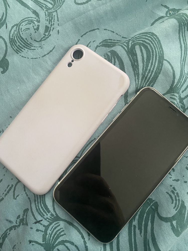 iPhone XR 64 | 81 % bat