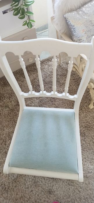 4 cadeiras de sala de jantar