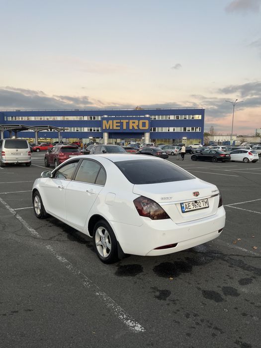 Geely Emgrand EC7 2012