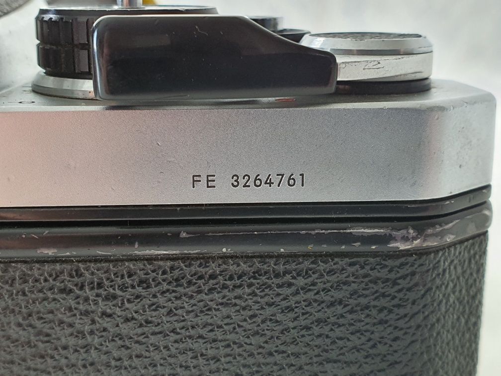 Lustrzankai Canon EOS 1000N + Nikon FE + Contaflex IV + dodatki
