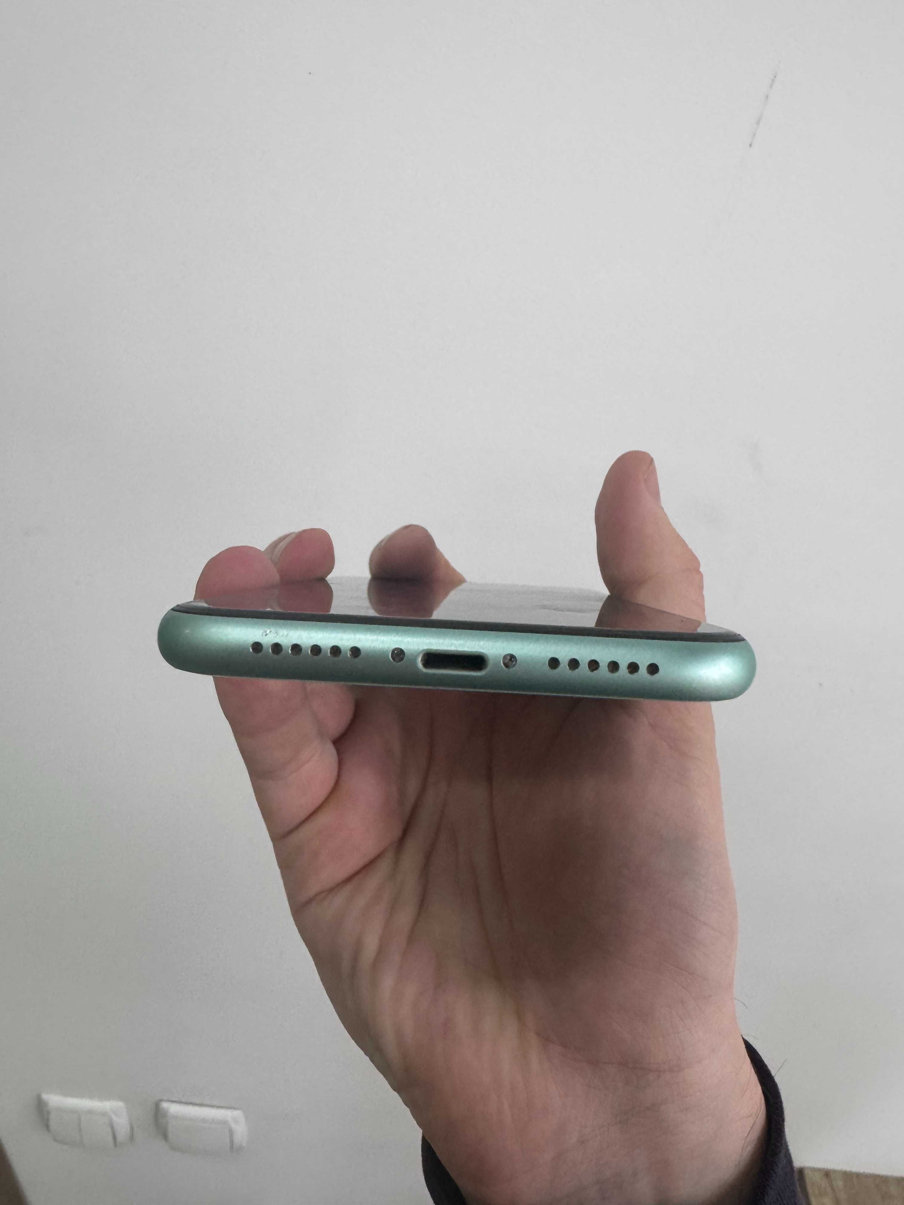 Б/У iPhone 11 64GB Green - Кредит 0%