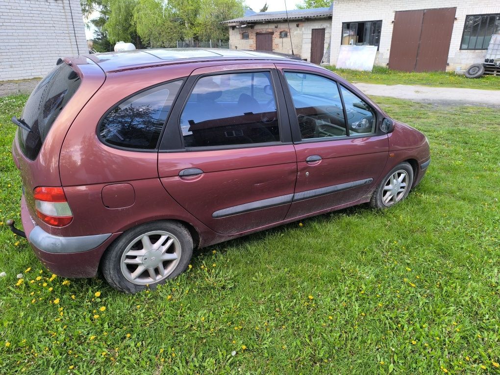 Renault Megane scenic 1.6 z gazem