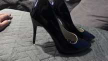 Sapatos de salto alto