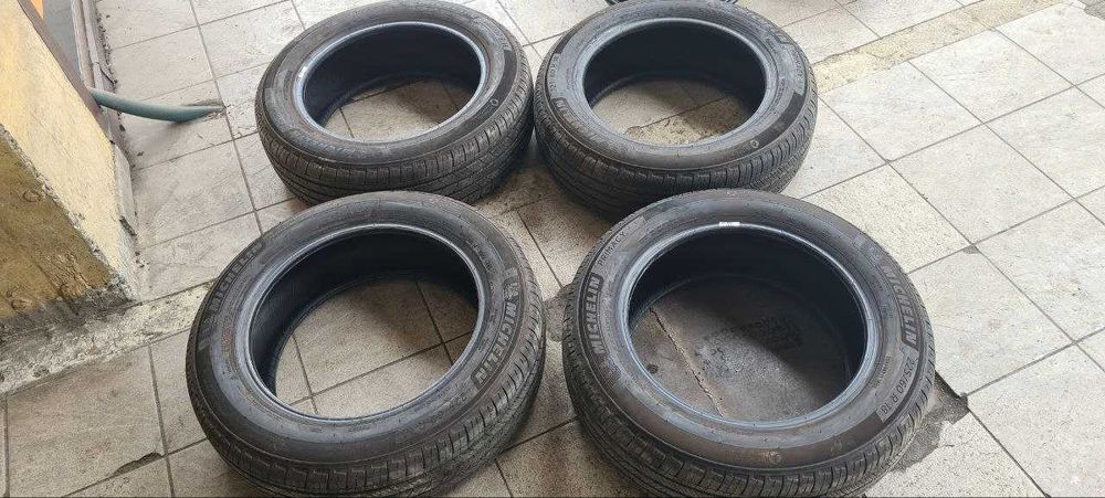 Продам всесезонную резину Michelin Primacy 225/60/R18 Америка