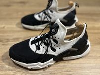 Кросівки nike air huarache drift white black розмір 47(30,5 см.)