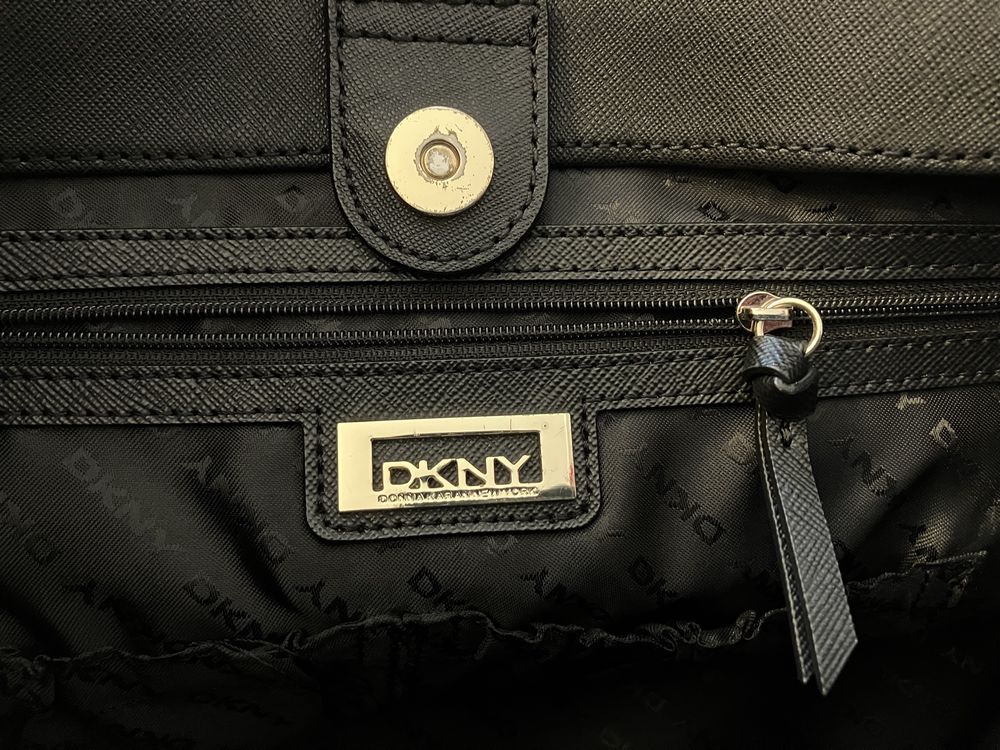 Mala de ombro preta DKNY
