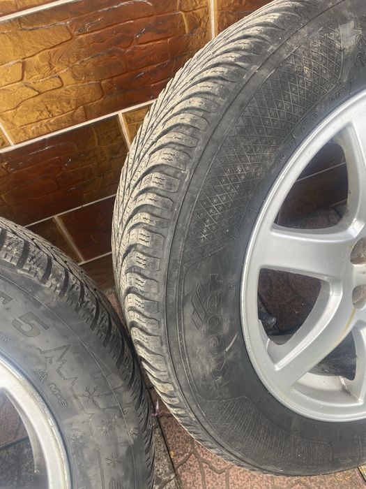 Продам колеса в зборі 225/55 R16 зимові