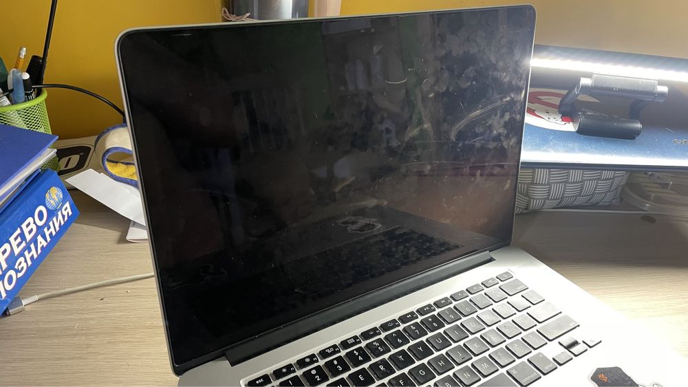 Macbook Pro 15 дюймов, Mid 2015, Core i7 2.5Ghz, 16Gb, 500 Ssd