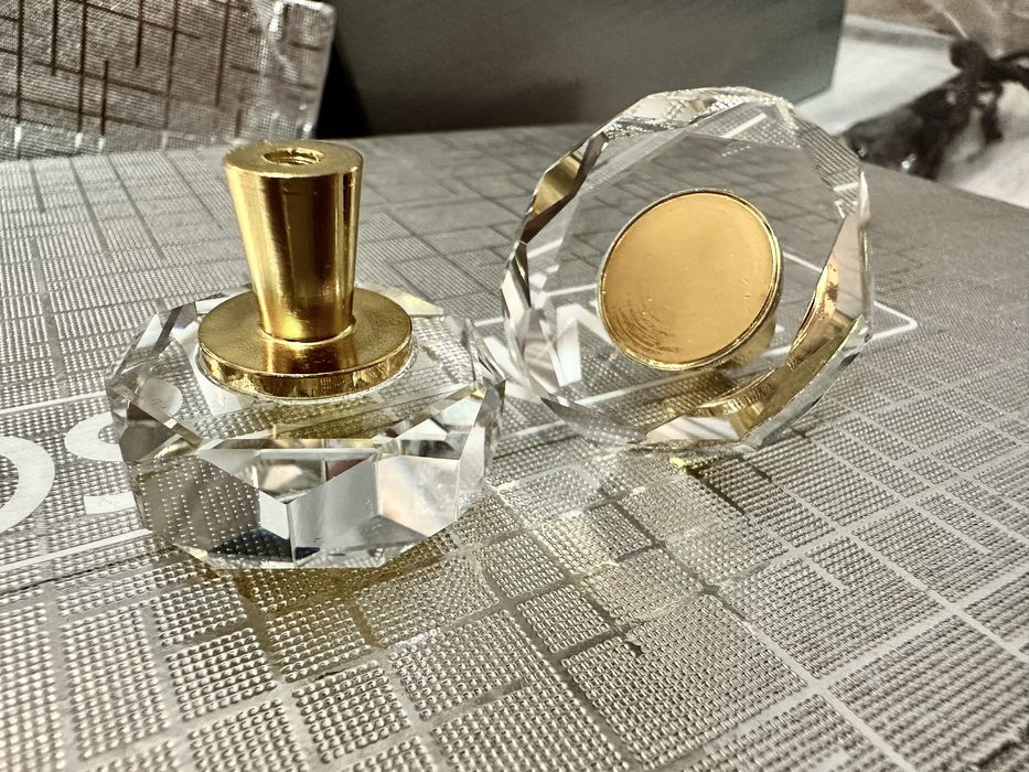 Uchwyty do mebli kryształowe - złote  (dostępne 50szt)