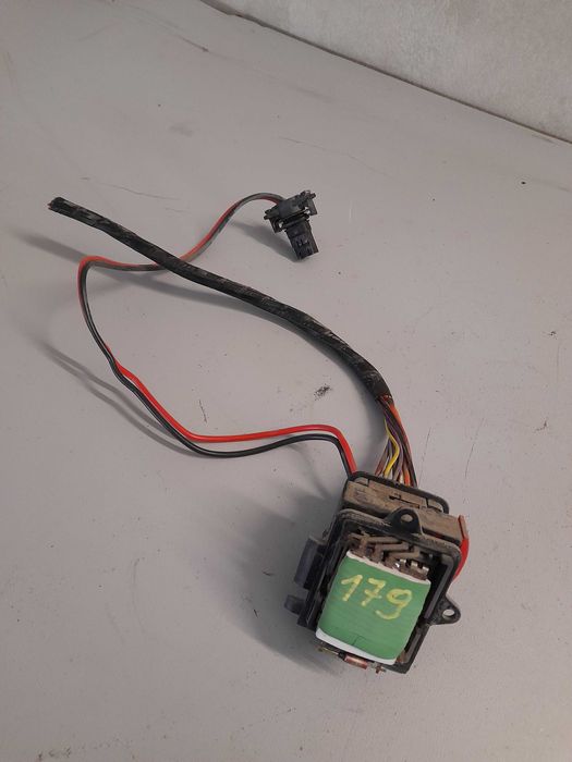 Rezystor Opornik Instalacja dmuchawy Vivaro Trafic Primastar 07-14r