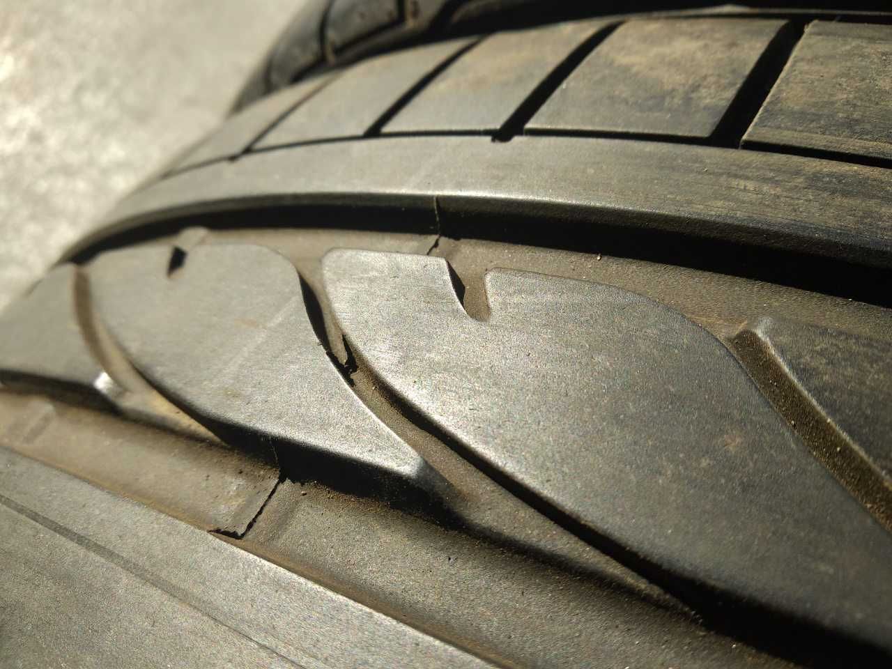 Літні Бріджстоун 255/35/19 Bridgestone Potenza RE050A залиш.95% резина