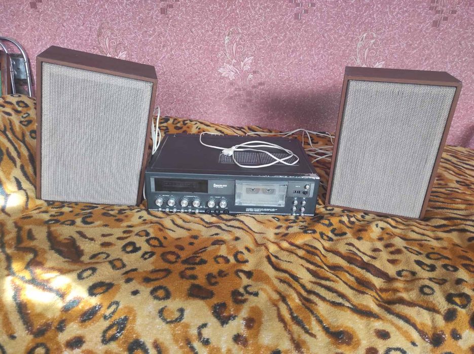 Кассетный магнитофон "Маяк 233"