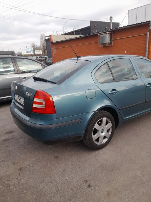 продам машину 2600