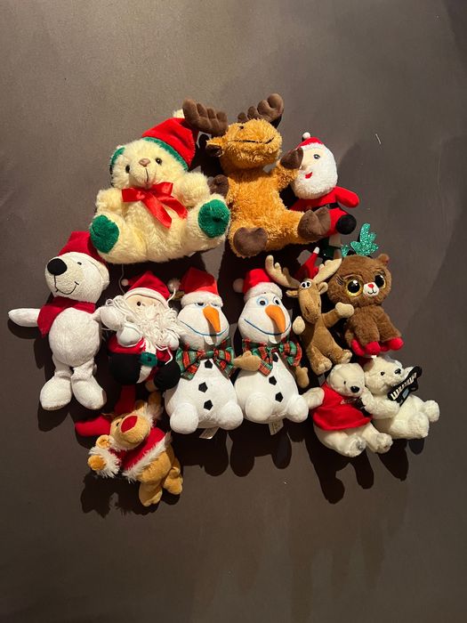 Zabawki świąteczne, maskotki pluszaki.