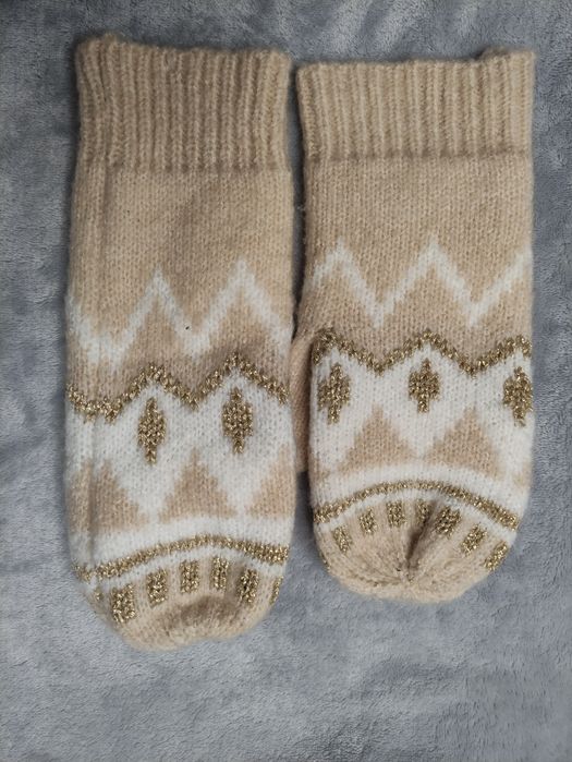 Варежки женские Primark