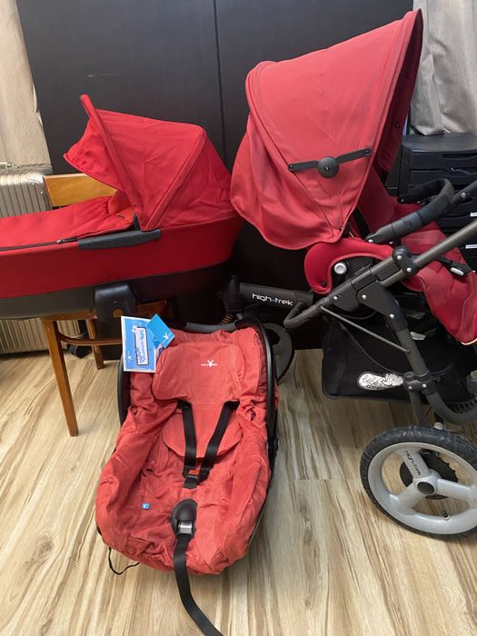 Carrinho Trio Bebé Confort High Trek com ovo e alcofa