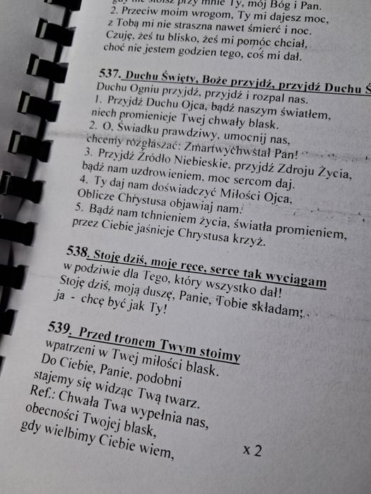 Śpiewnik z chwytami na gitarę