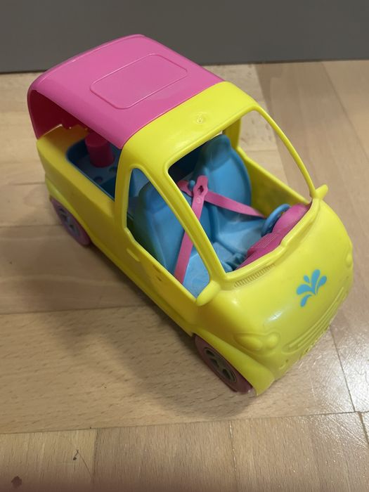 Samochód Polly pocket na prawdziwa wodę