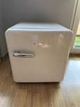 Mini Lodówka Comfee Retro 47 l