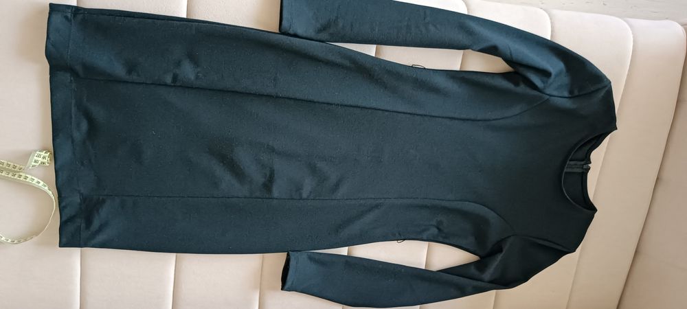 Czarna sukienka elegancka idealna S