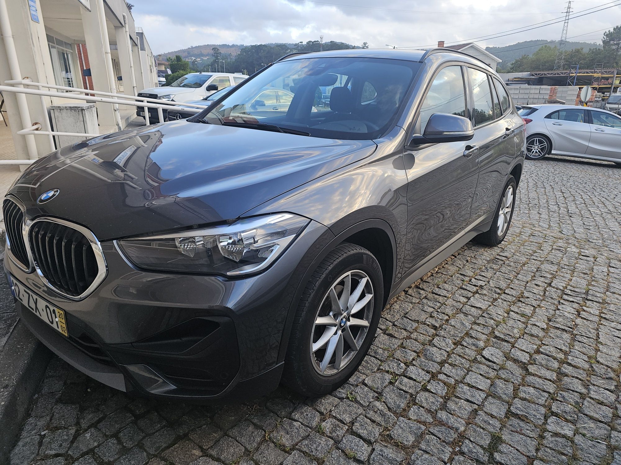 Vendo  bmw  x1 2020