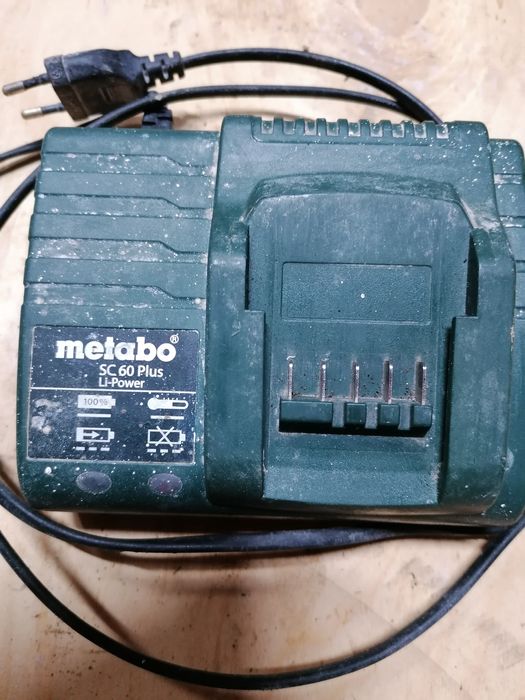 Ładowarka metabo SC 60 plus