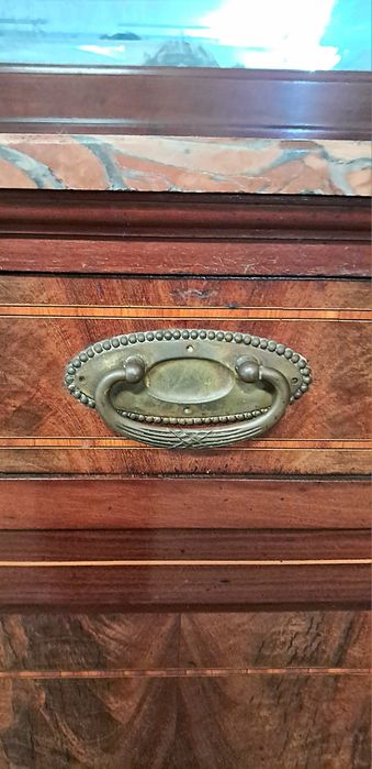 Aparador francês com pedra mármore rara