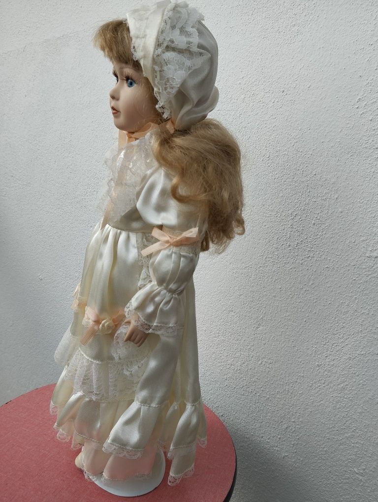 Boneca de Porcelana