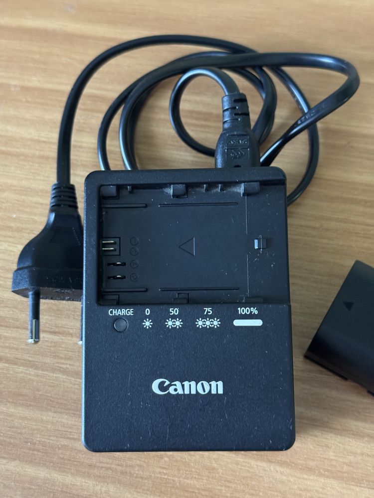 Продам фотоапарат Canon EOS 6 D