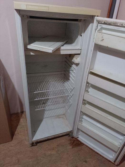 Продам холодильник atlant