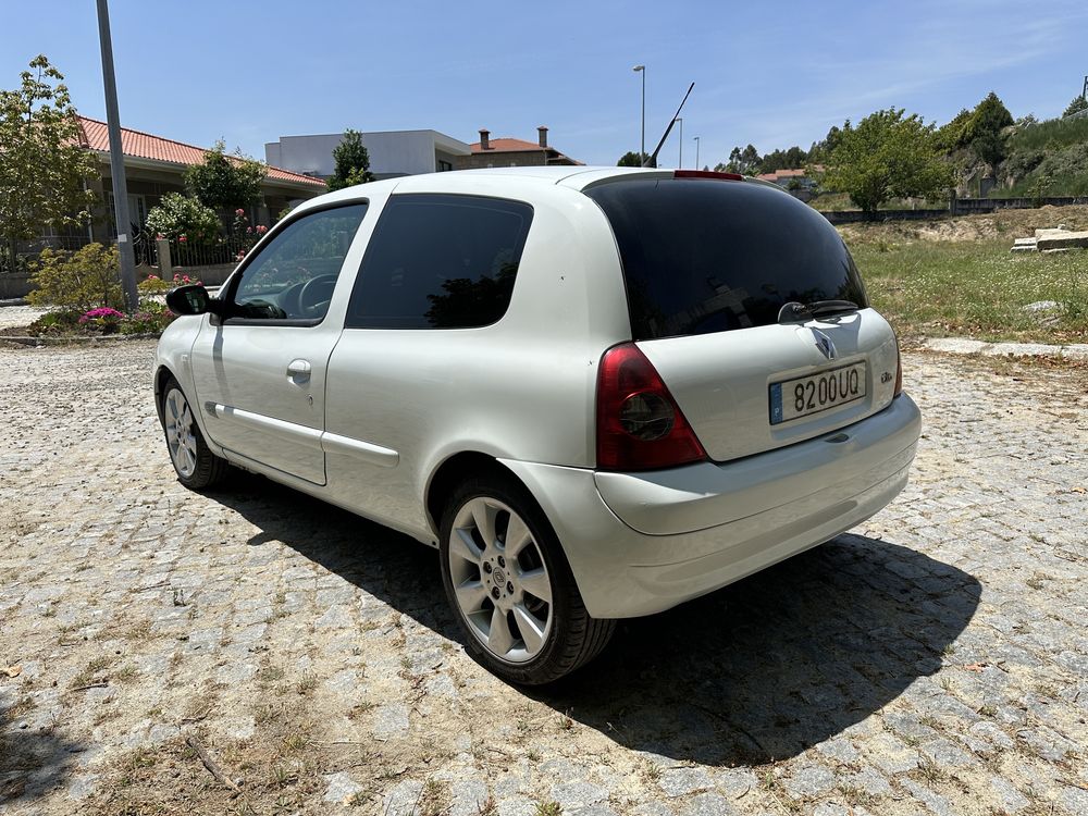 Renault Clio 1.5 DCI
