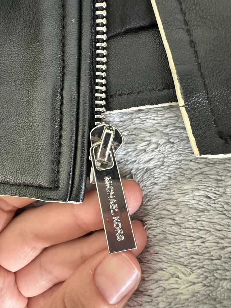 Курточка кожаная Michael Kors