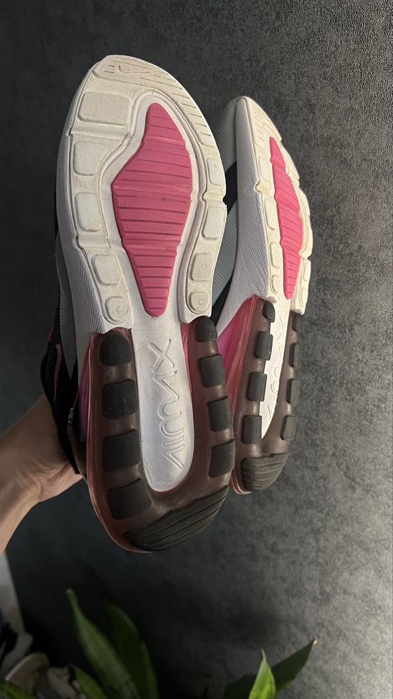 Кросівки Nike Aur max 270 40 (25.5 см) оригінал