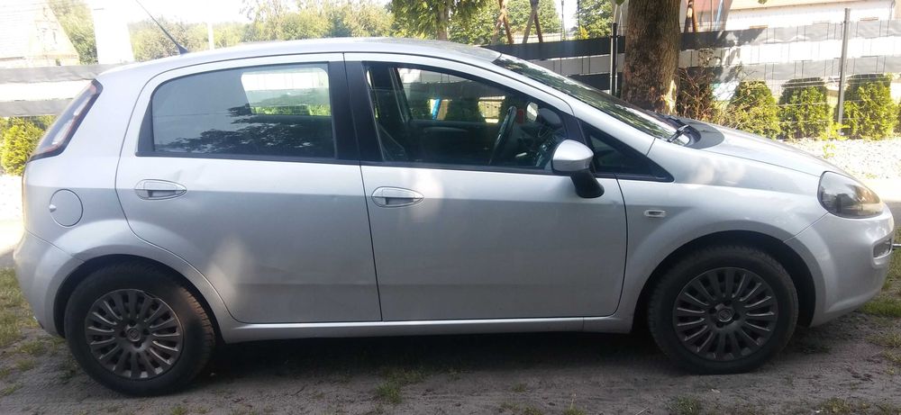 Fiat Grande Punto 1,4 LPG 2012r z usterką TANIO