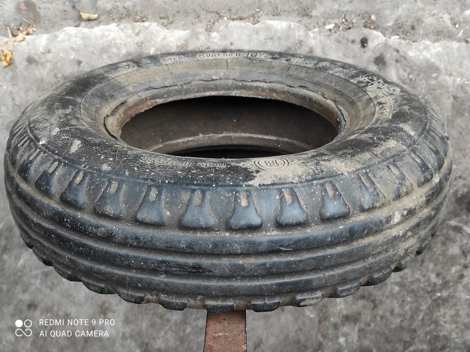 Продам покрышку 130/228 модель В-107  б/у.