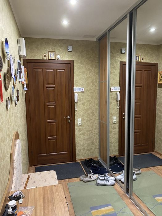 Продам 3 кв (сталінку)з ремонтом на Павловому полі.