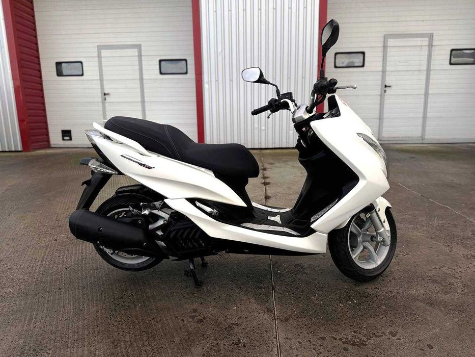 Скутер Yamaha Majesty 155 SG28J з Японії без пробігу по Україні Ідеал