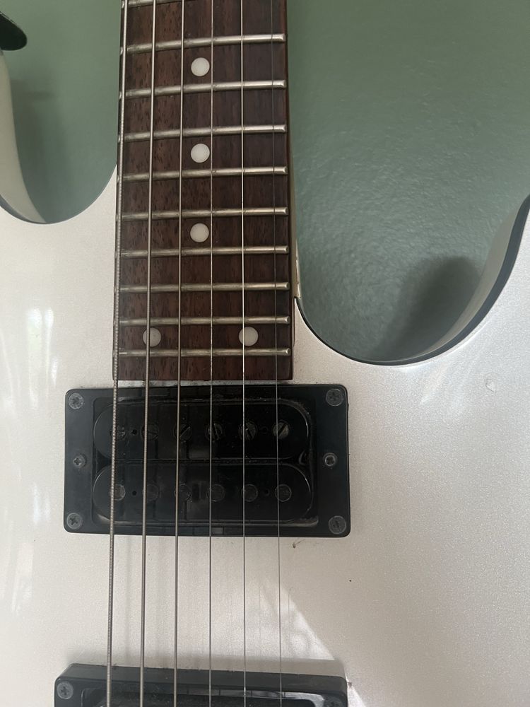 Gitara cort katana KX5 elektryczna biała plus wzmacniacz Laney LG20R