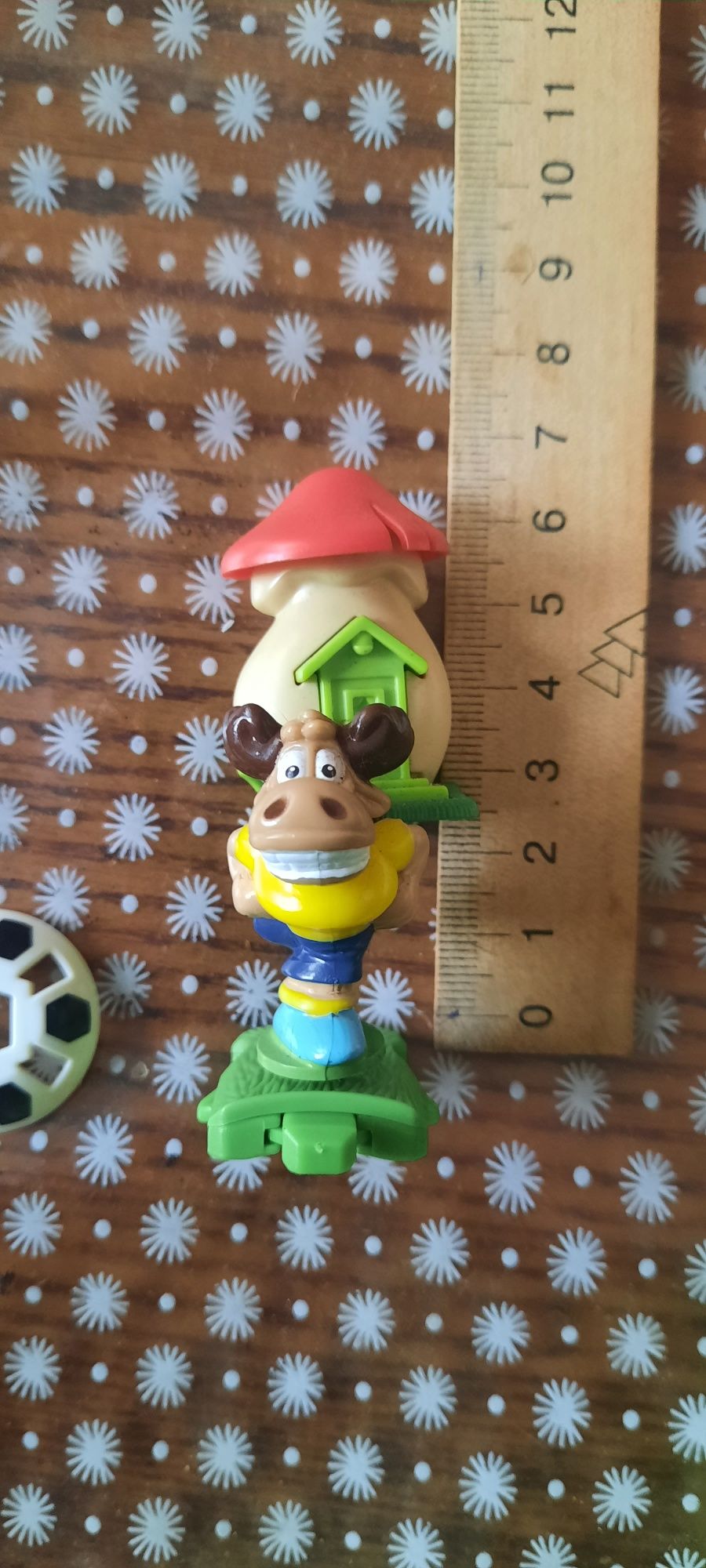 Фігурки Kinder surprise